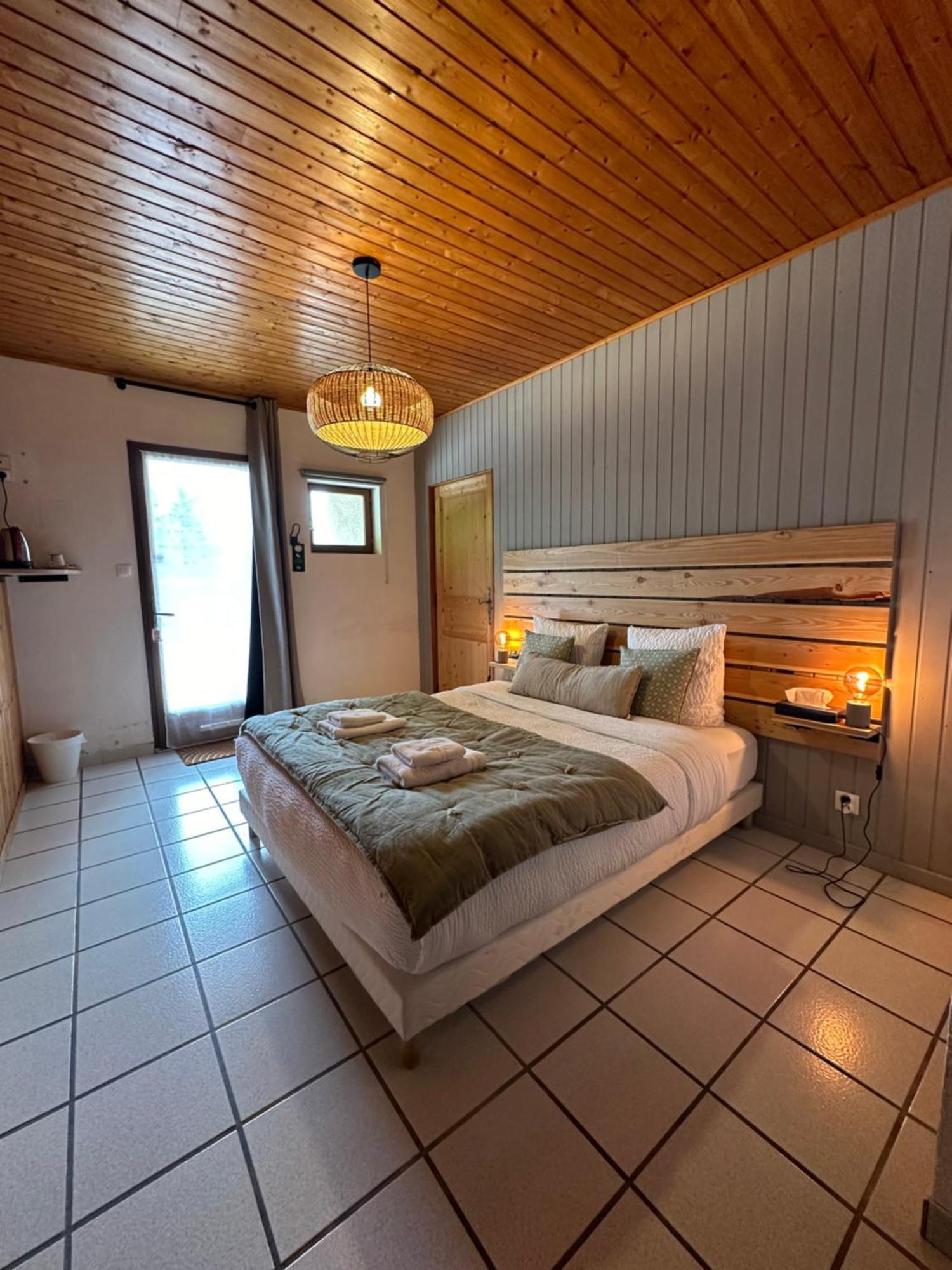 Logis Le Chalet Saint-Maurice-en-Trièves エクステリア 写真